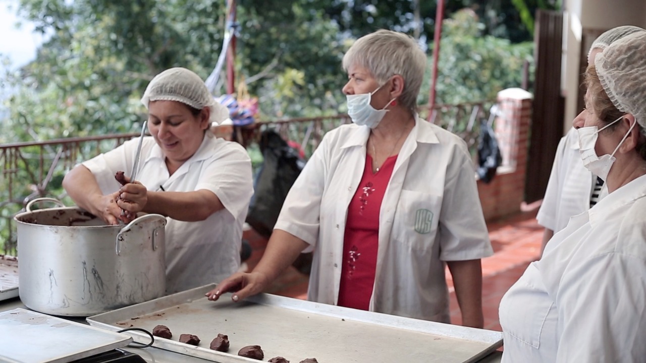 Gracias a la vía Bucaramanga – Pamplona, los Cacaoteros de Santander fortalecieron sus negocios Gracias a la vía Bucaramanga – Pamplona, los Cacaoteros de Santander fortalecieron sus negocios