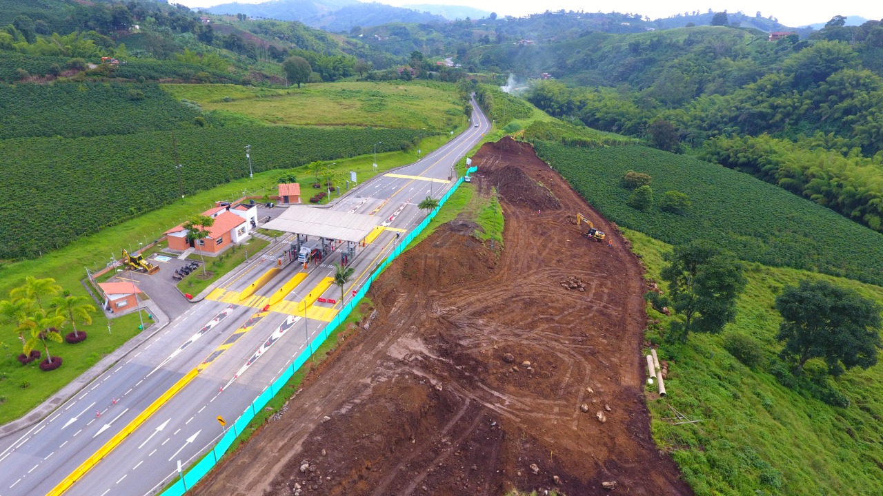 EJE CAFETERO YA ALCANZA EL 92% DE PERSONAL ACTIVO EN LOS FRENTES DE OBRA EJE CAFETERO YA ALCANZA EL 92% DE PERSONAL ACTIVO EN LOS FRENTES DE OBRA