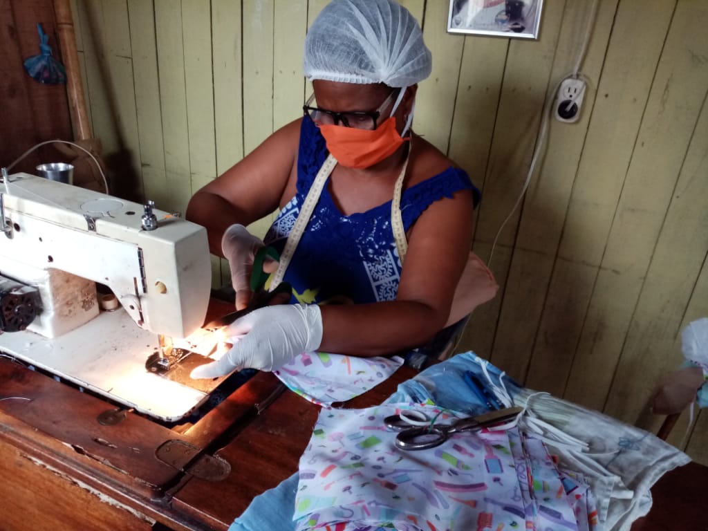 Con apoyo de la ANI, emprendedoras de Tumaco fabrican y donan tapabocas para combatir el COVID- 19 Con apoyo de la ANI, emprendedoras de Tumaco fabrican y donan tapabocas para combatir el COVID- 19