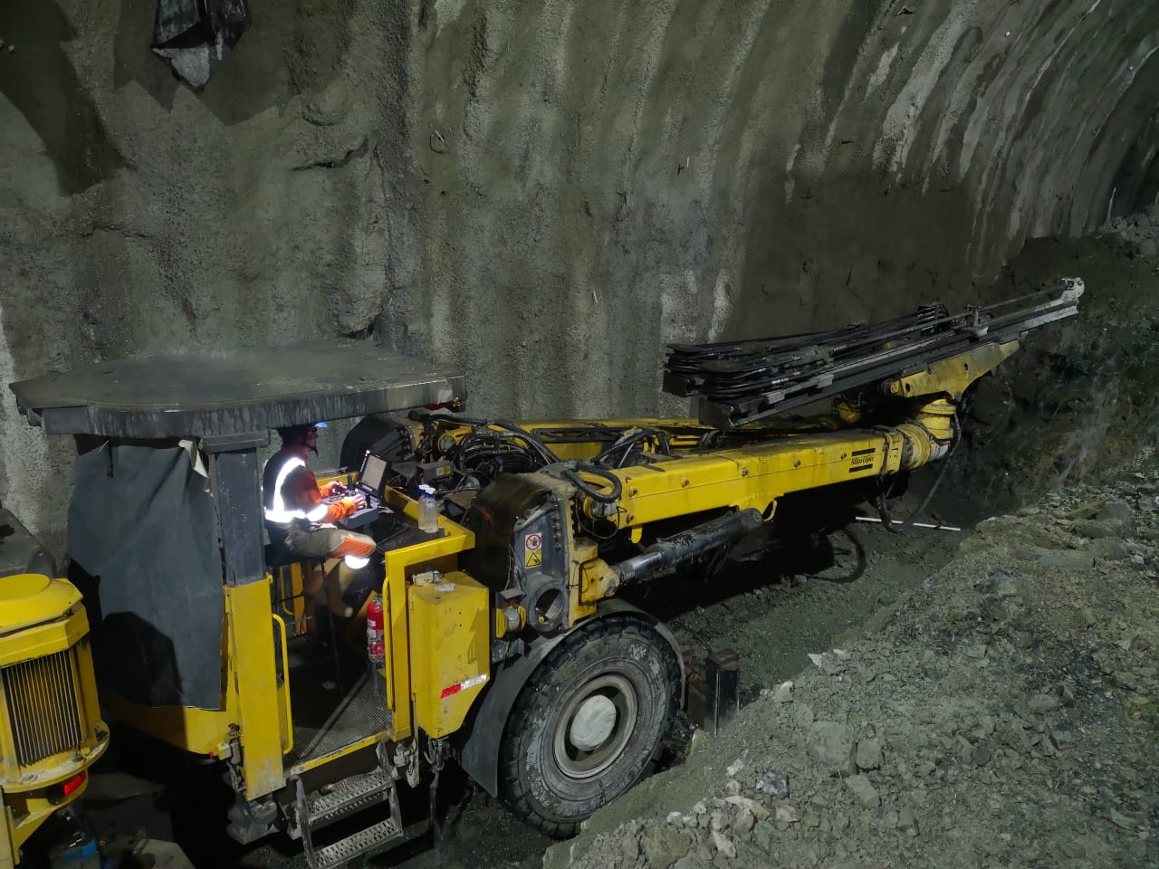 LA CONSTRUCCIÓN DE TÚNELES QUE TRANSFORMA LA INFRAESTRUCTURA DEL PAÍS Y CONECTA VIDAS LA CONSTRUCCIÓN DE TÚNELES QUE TRANSFORMA LA INFRAESTRUCTURA DEL PAÍS Y CONECTA VIDAS