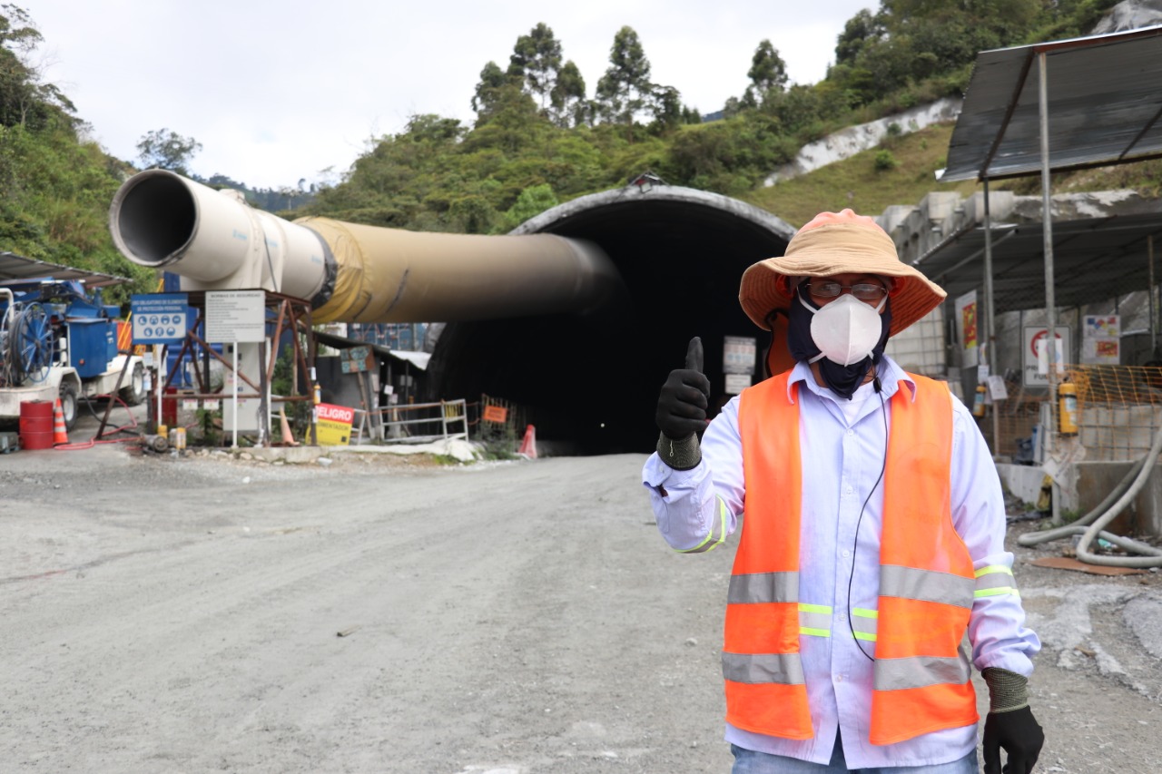 PROYECTOS DE INFRAESTRUCTURA LLEGAN AL 90% DE PERSONAL REINCORPORADO PROYECTOS DE INFRAESTRUCTURA LLEGAN AL 90% DE PERSONAL REINCORPORADO