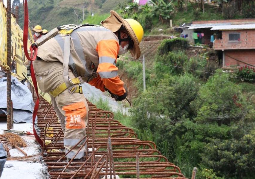 Con obras de infraestructura, el Gobierno Nacional sigue jalonando el empleo y la economía en las regiones