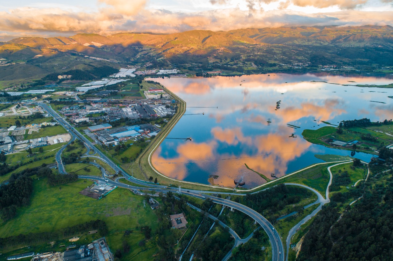 GOBIERNO NACIONAL viabiliza proyecto ip ampliación a tercer carril doble calzada bogotá – girardot