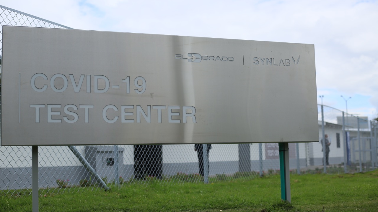 En 15 minutos, viajeros en El Dorado tendrán resultado de prueba Covid-19, tras inauguración de moderno laboratorio