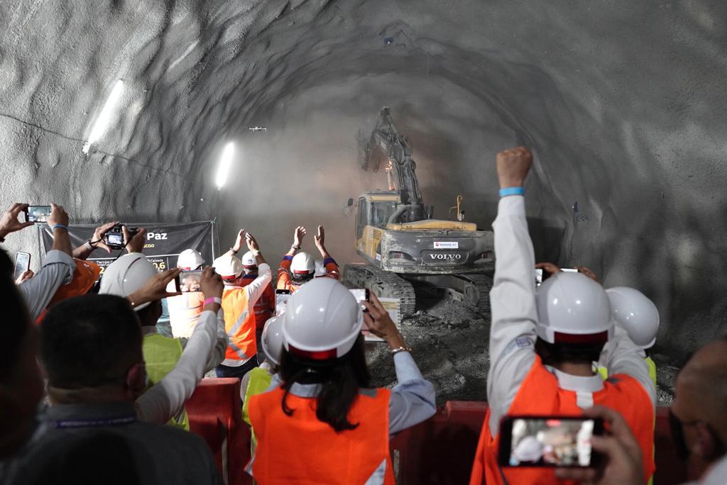 Con una inversión de $300 mil millones, túnel de La Paz logra unión de dos frentes de obra: ¡Beneficiará a siete municipios! 