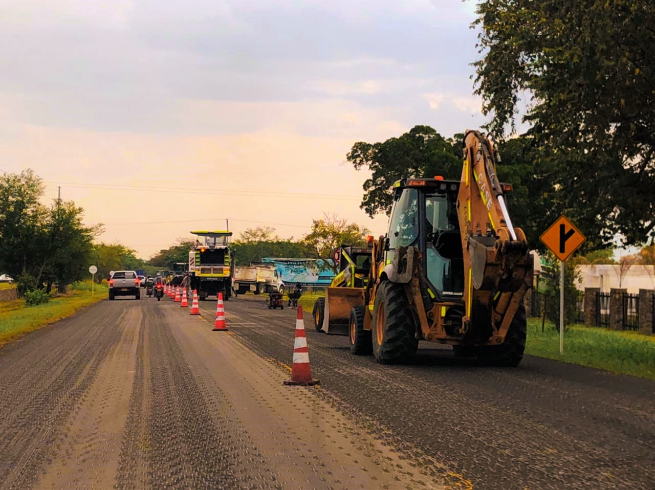 Tras el primer año de inicio de obras, se han rehabilitado y mejorado 85 kilómetros en la vía Cambao-Manizales Tras el primer año de inicio de obras, se han rehabilitado y mejorado 85 kilómetros en la vía Cambao-Manizales