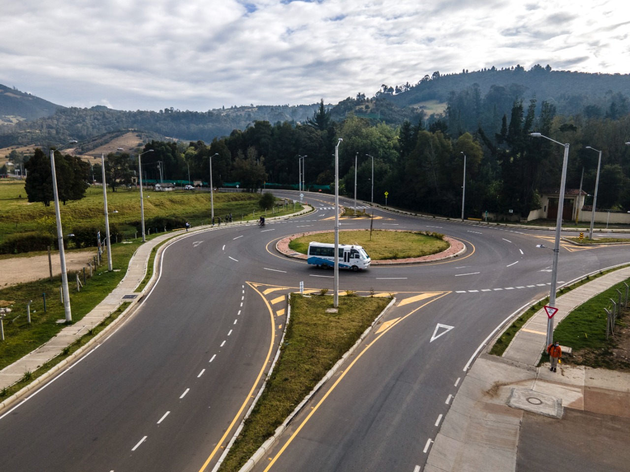 La ANI construirá un sistema de alcantarillado en el paso urbano de la vía La Calera para apoyar a las comunidades afectadas por la temporada invernal