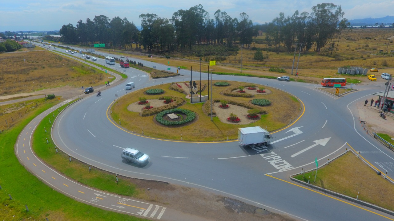 La ANI y la Gobernación de Cundinamarca inician la fase de estudios y diseños para construir una variante en el sector de Cartagenita (Facatativá) La ANI y la Gobernación de Cundinamarca inician la fase de estudios y diseños para construir una variante en el sector de Cartagenita (Facatativá)