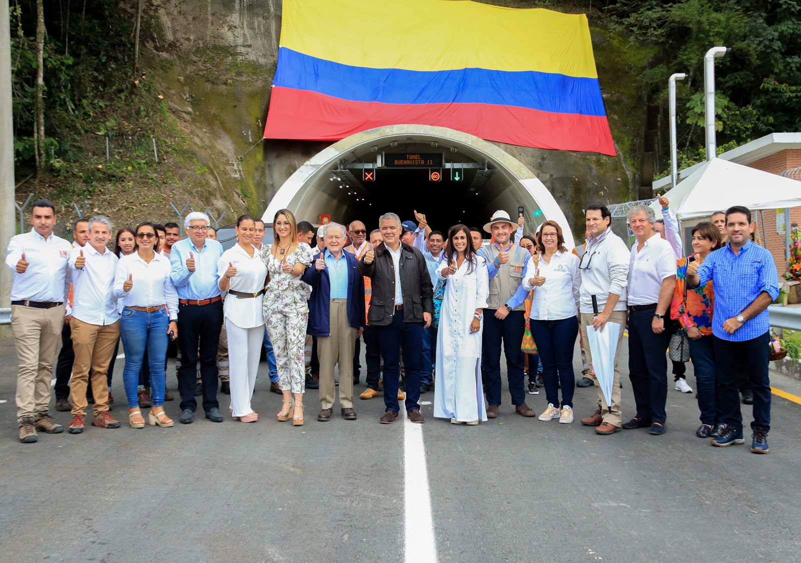 Gobierno de Iván Duque cumple hito en infraestructura vial al entregar  Chirajara-Fundadores, un proyecto que generó más de 14.000 empleos en la  región | Portal ANI