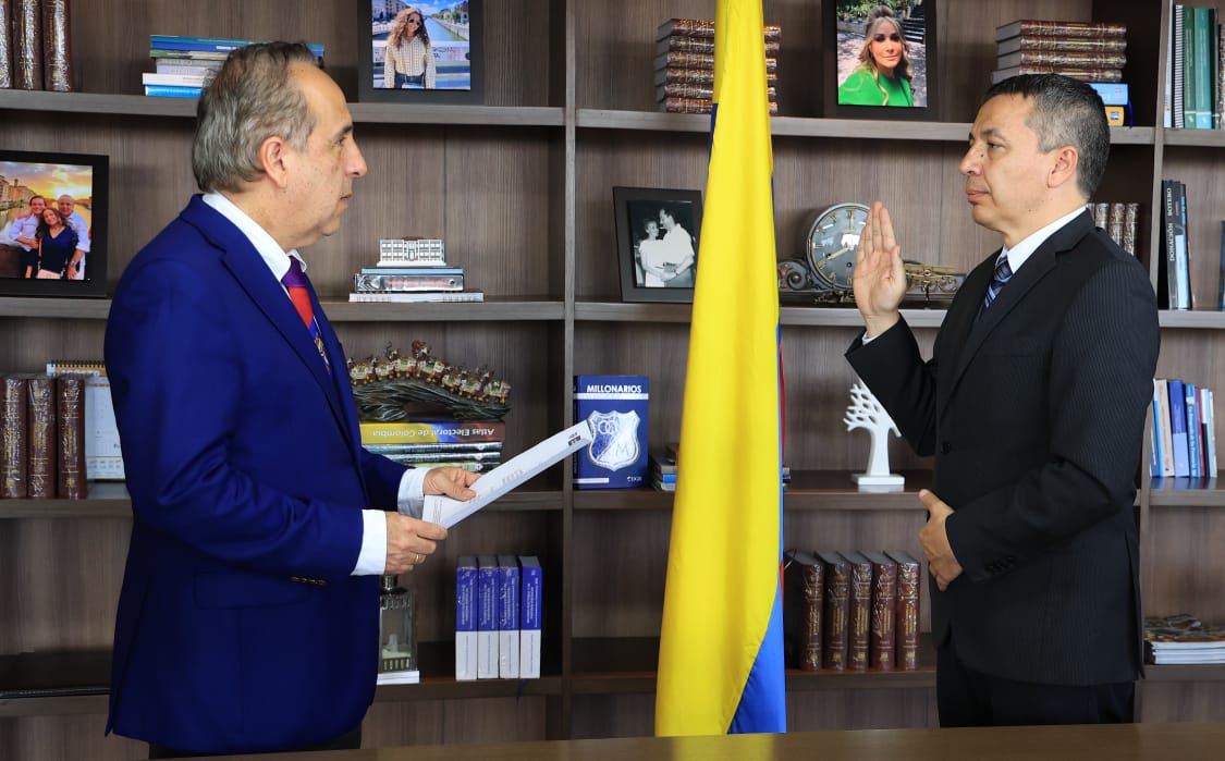 Gobierno nacional posesiona al ingeniero William Fernando Camargo Triana como nuevo presidente de la Agencia Nacional de Infraestructura Gobierno nacional posesiona al ingeniero William Fernando Camargo Triana como nuevo presidente de la Agencia Nacional de Infraestructura