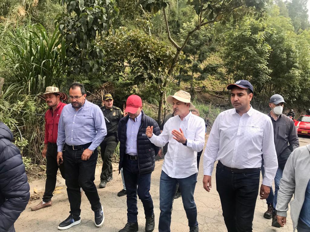 ANI viabiliza recursos para atender obras en puntos críticos en el proyecto Perimetral de Oriente de Cundinamarca 