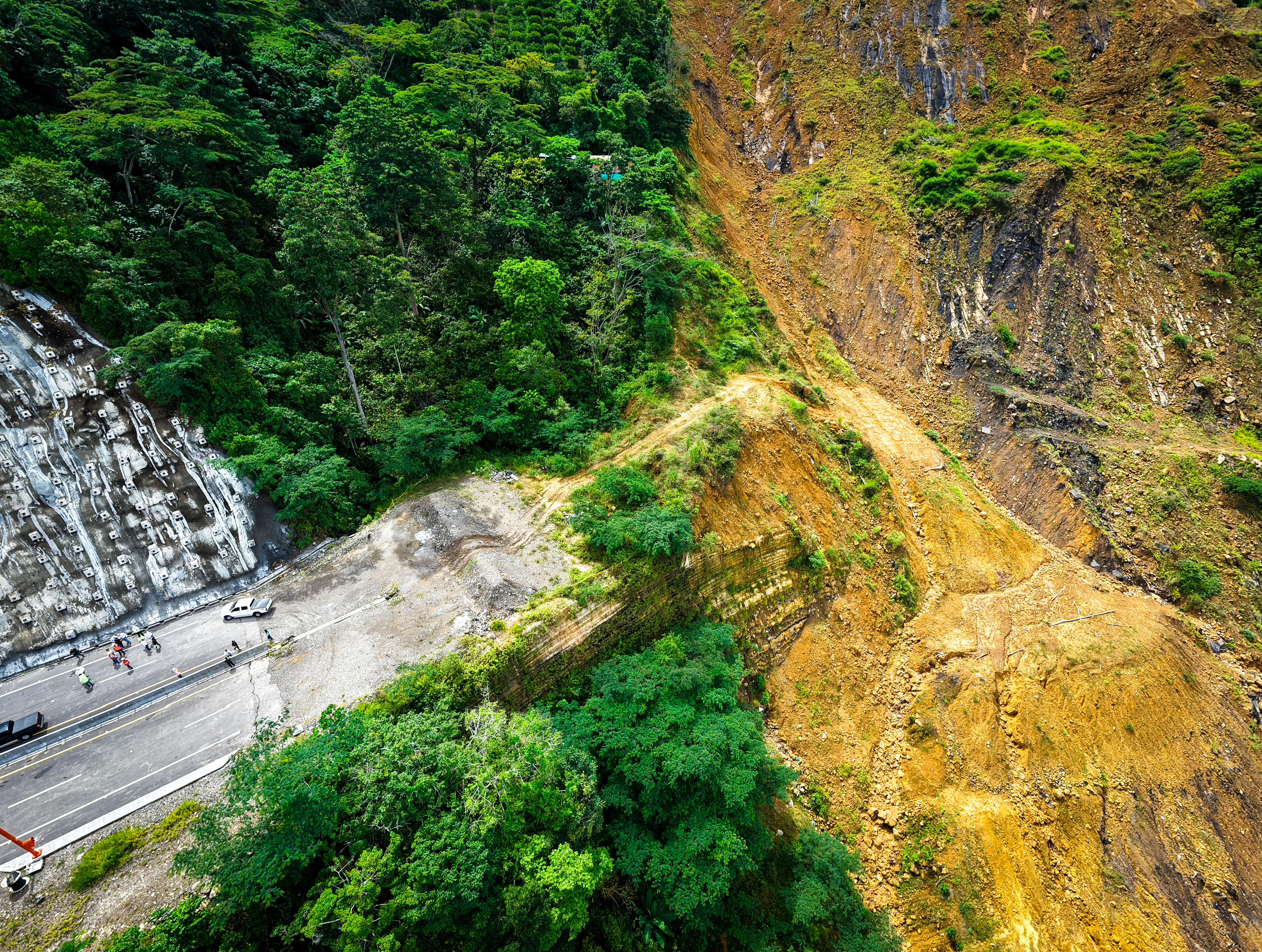 ANI evalúa solución estructural para tramo con afectación geológica en la Ruta del Cacao ANI evalúa solución estructural para tramo con afectación geológica en la Ruta del Cacao