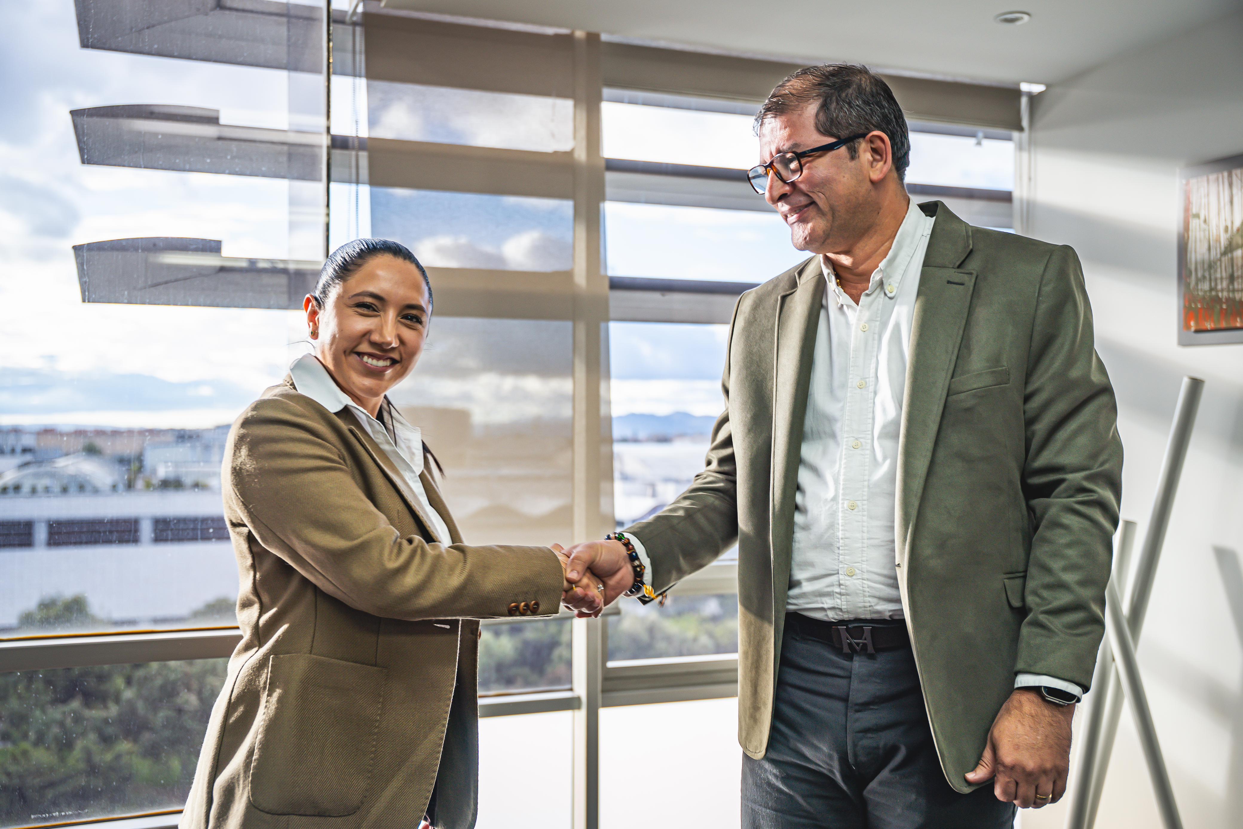 Gina Juliana Rincón Rodríguez se posesiona como nueva vicepresidente de Estructuración de la ANI Gina Juliana Rincón Rodríguez se posesiona como nueva vicepresidente de Estructuración de la ANI